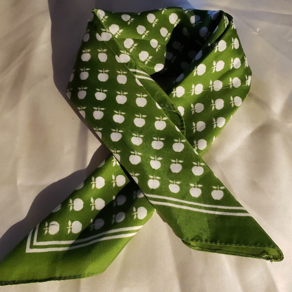 SCARF - Picture 6 of 13